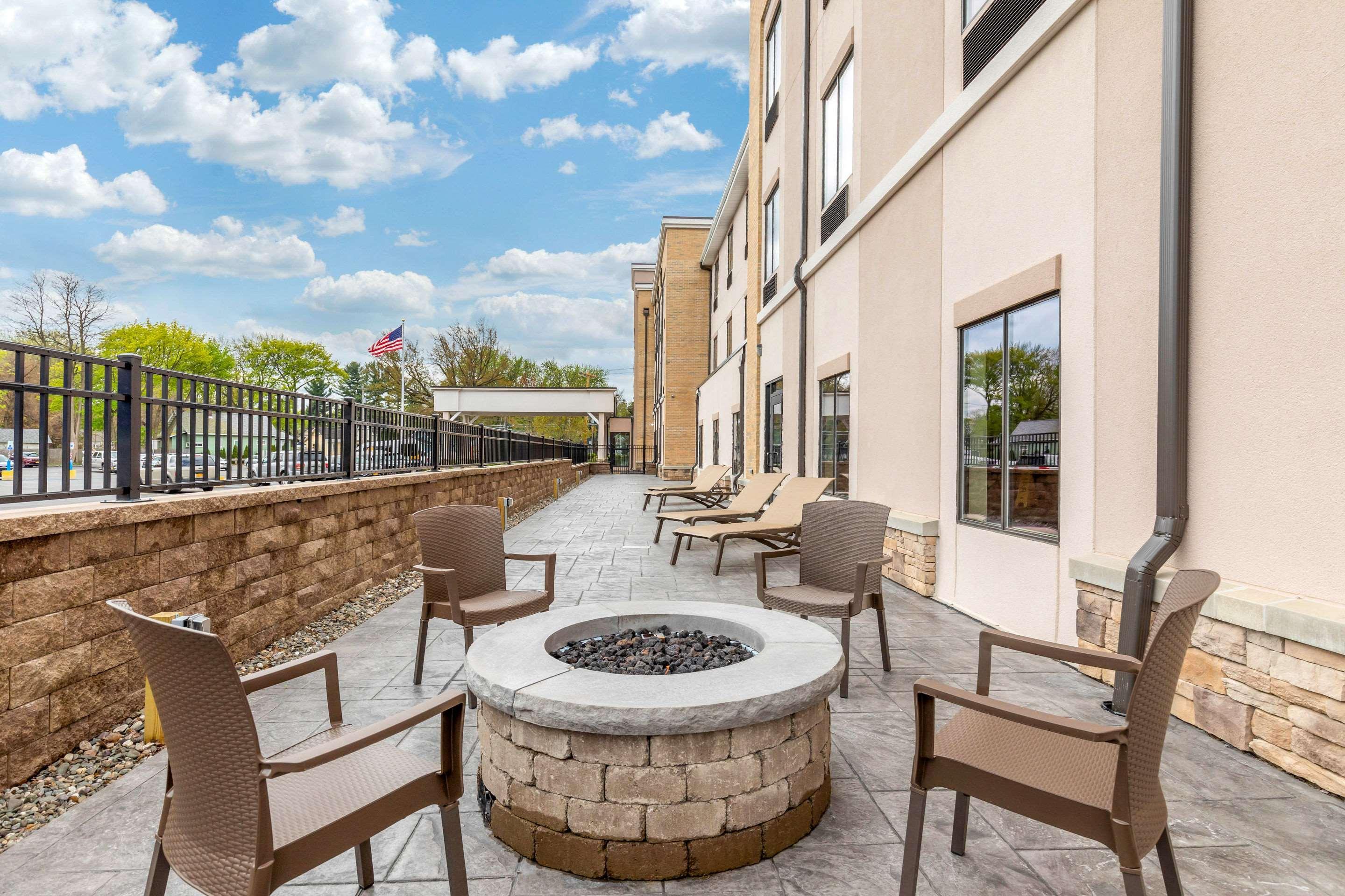 Comfort Inn & Suites Schenectady - Scotia Eksteriør bilde